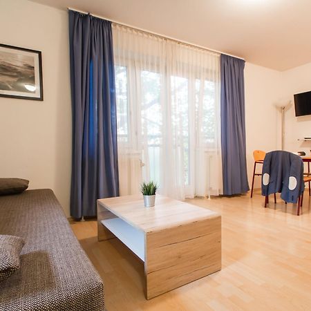 Apartmenthaus Hietzing I Contactless Check-In 비엔나 외부 사진