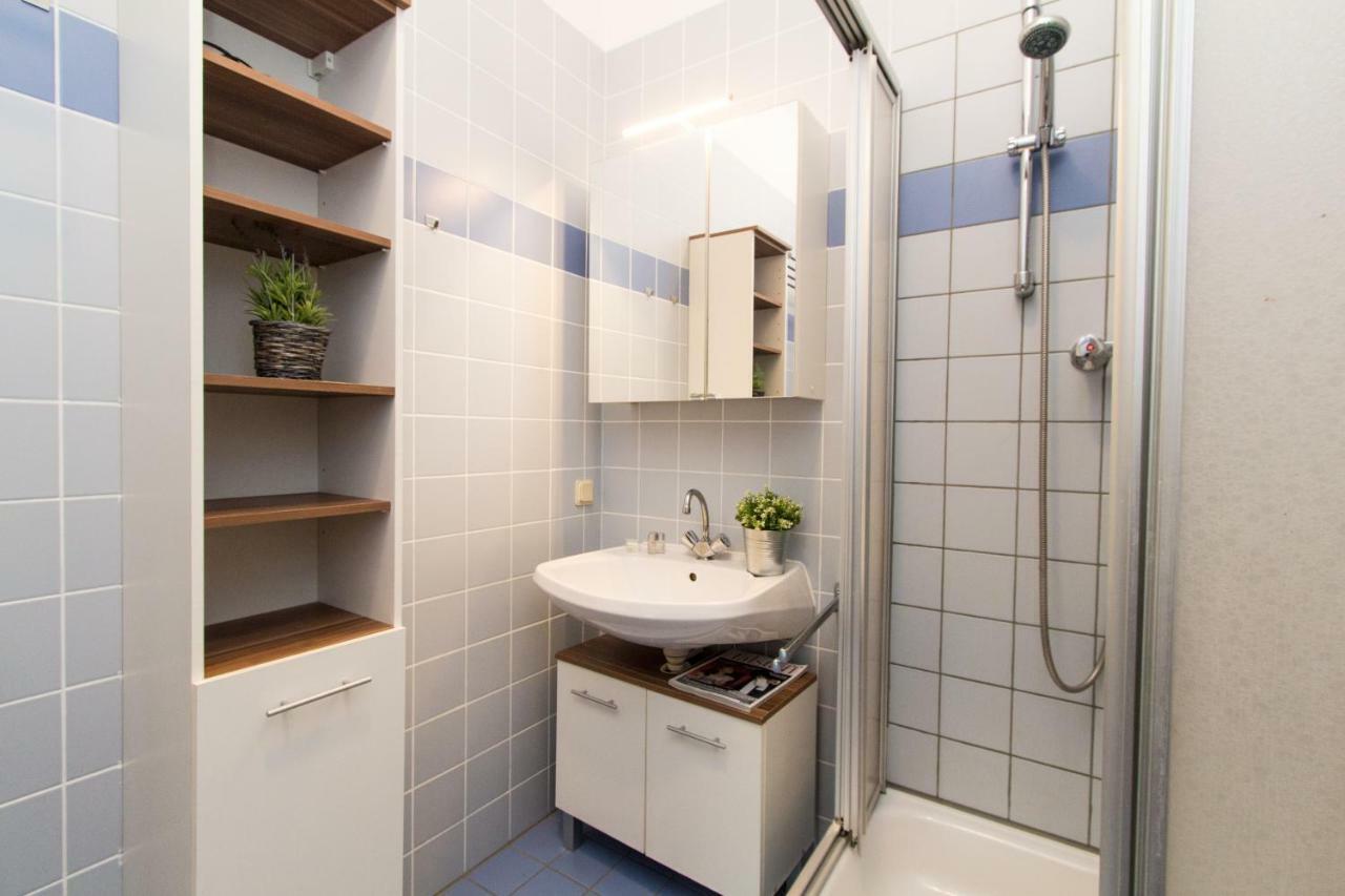 Apartmenthaus Hietzing I Contactless Check-In 비엔나 외부 사진